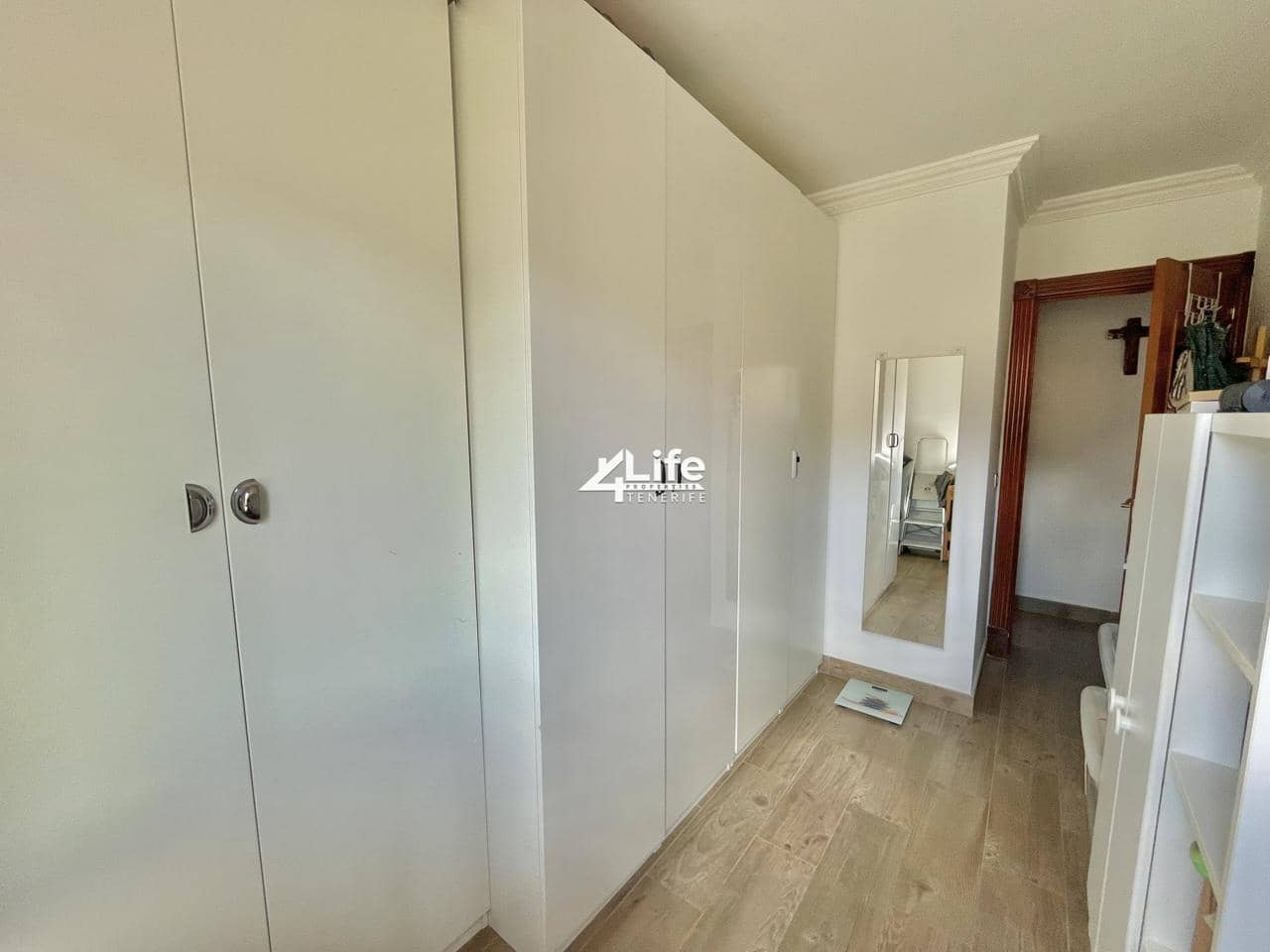 3 chambre Villa/Maison à vendre à El Madronal avec garage - 390 000 € (Ref: 9918772)