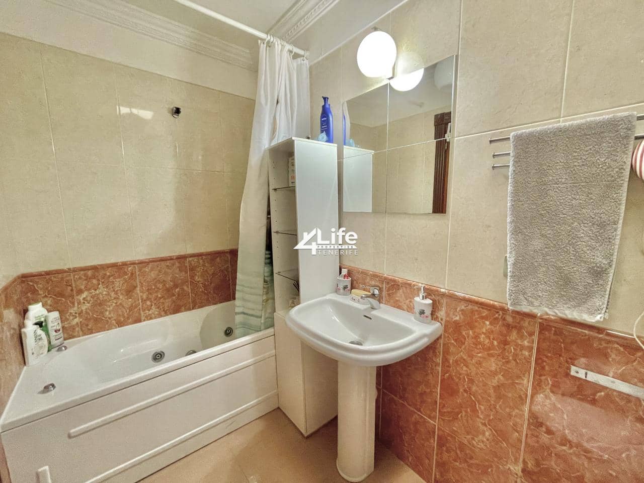 3 chambre Villa/Maison à vendre à El Madronal avec garage - 390 000 € (Ref: 9918772)