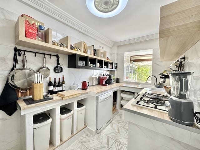 3 chambre Villa/Maison à vendre à El Madroñal, Adeje avec garage - 390 000 € (Ref: 9918772)