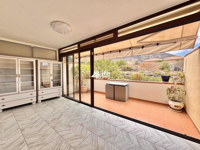3 bedroom Villa for sale in El Madroñal, Adeje with garage - € 390,000 (Ref: 9918772)