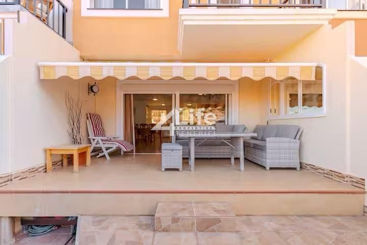 Piso de 2 habitaciones en Costa Adeje en alquiler con piscina garaje - 2.500 € (Ref: 9979223)
