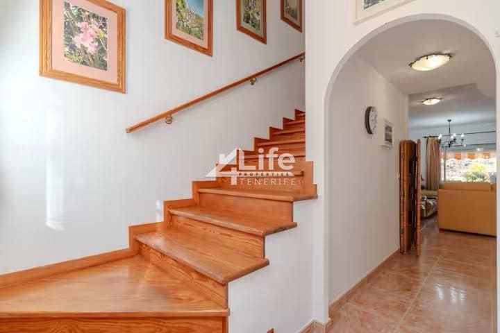 Piso de 2 habitaciones en Costa Adeje en alquiler con piscina garaje - 2.500 € (Ref: 9979223)
