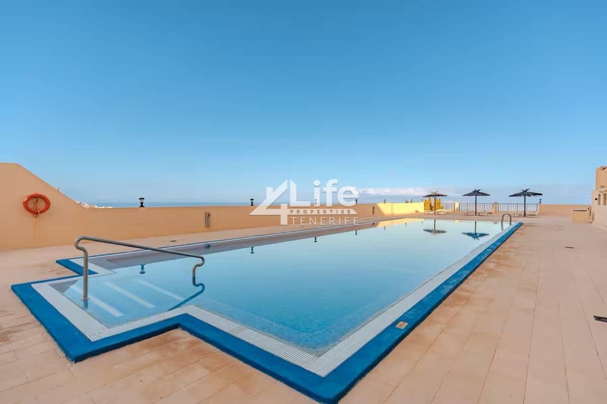 Piso de 2 habitaciones en Costa Adeje en alquiler con piscina garaje - 2.500 € (Ref: 9979223)