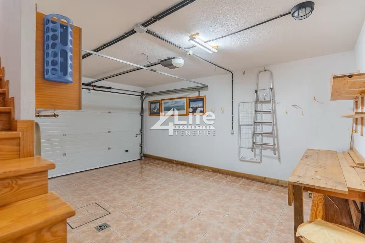 Piso de 2 habitaciones en Costa Adeje en alquiler con piscina garaje - 2.500 € (Ref: 9979223)