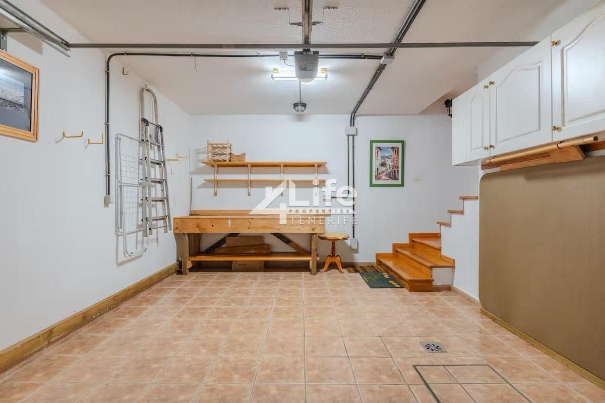 Piso de 2 habitaciones en Costa Adeje en alquiler con piscina garaje - 2.500 € (Ref: 9979223)