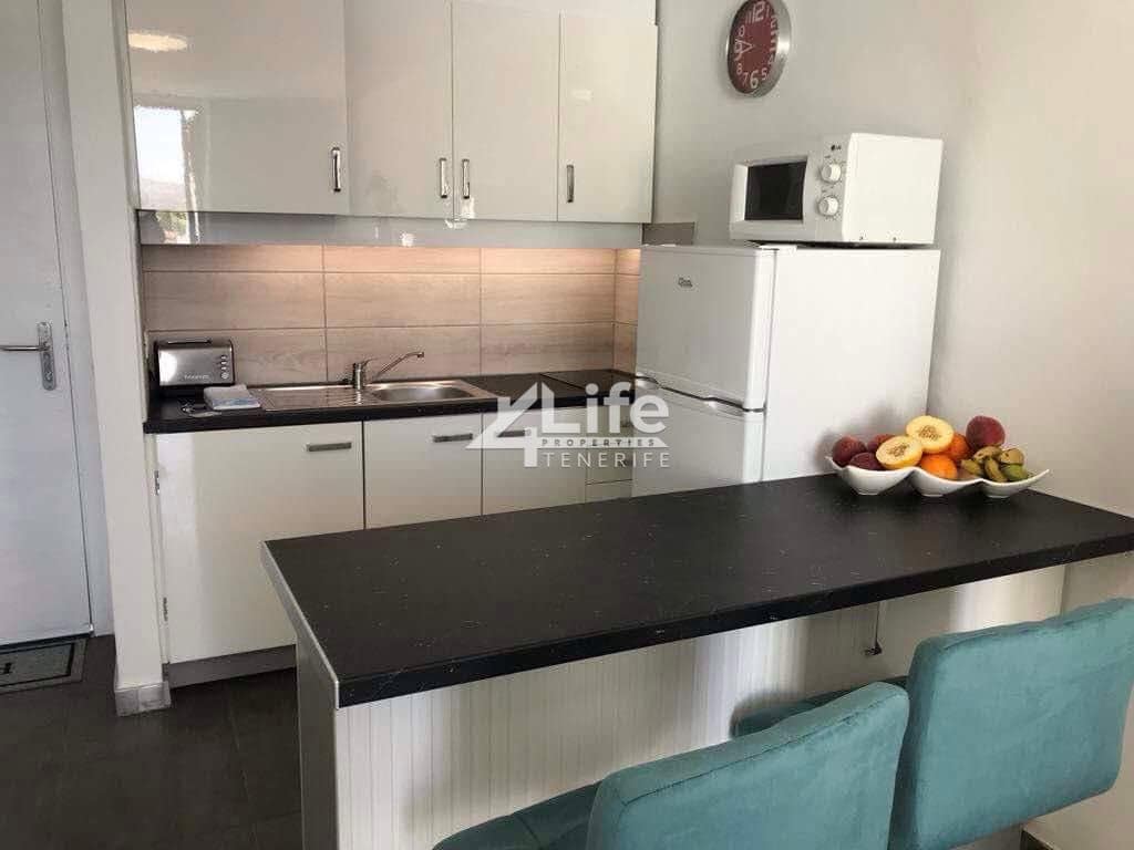 1 sovrum Lägenhet till salu i Costa Adeje med pool garage - 285 000 € (Ref: 9999160)