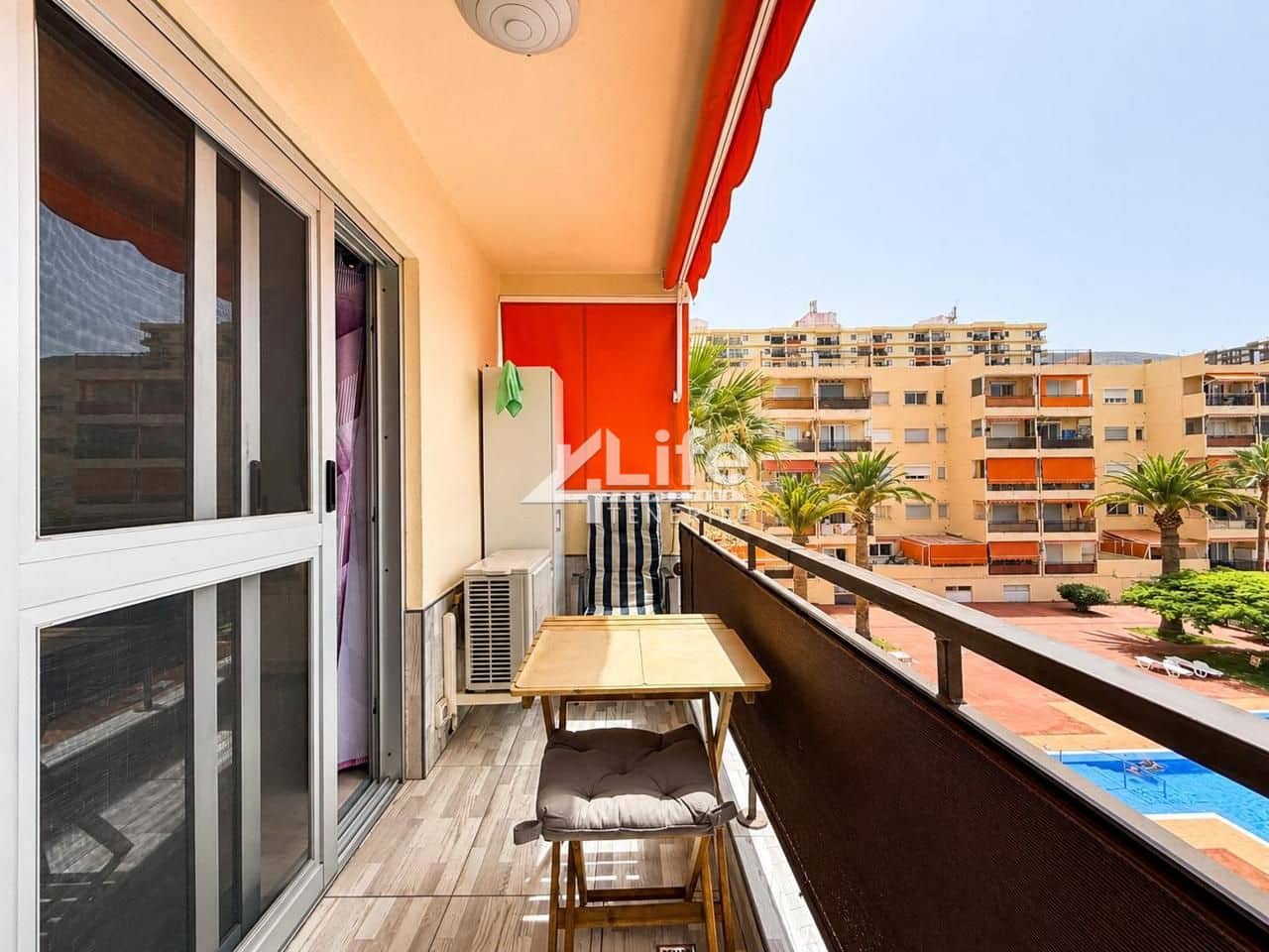 1 soveværelse Lejlighed til salg i Los Cristianos med swimmingpool garage - € 349.900 (Ref: 9999161)