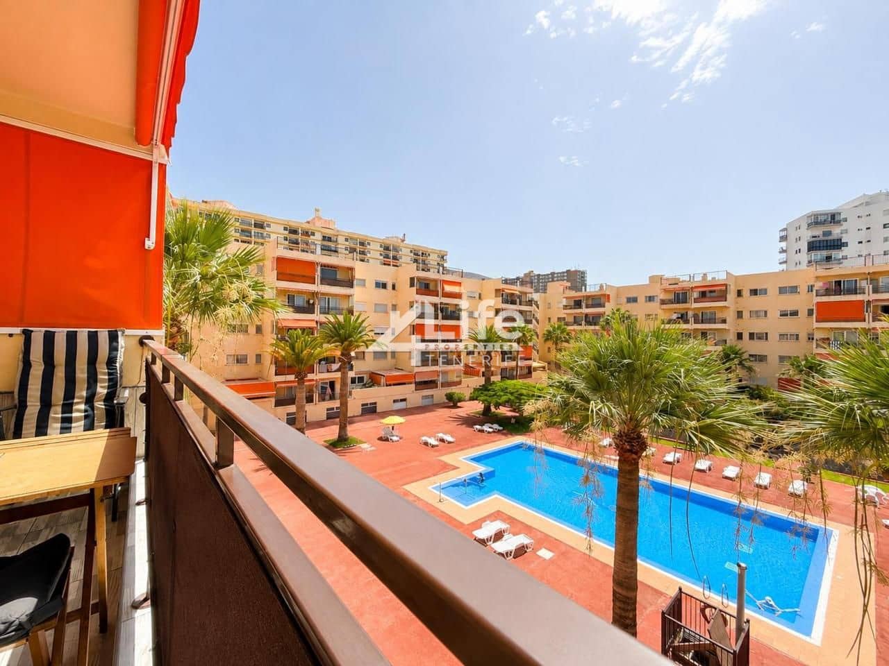 1 soveværelse Lejlighed til salg i Los Cristianos med swimmingpool garage - € 349.900 (Ref: 9999161)