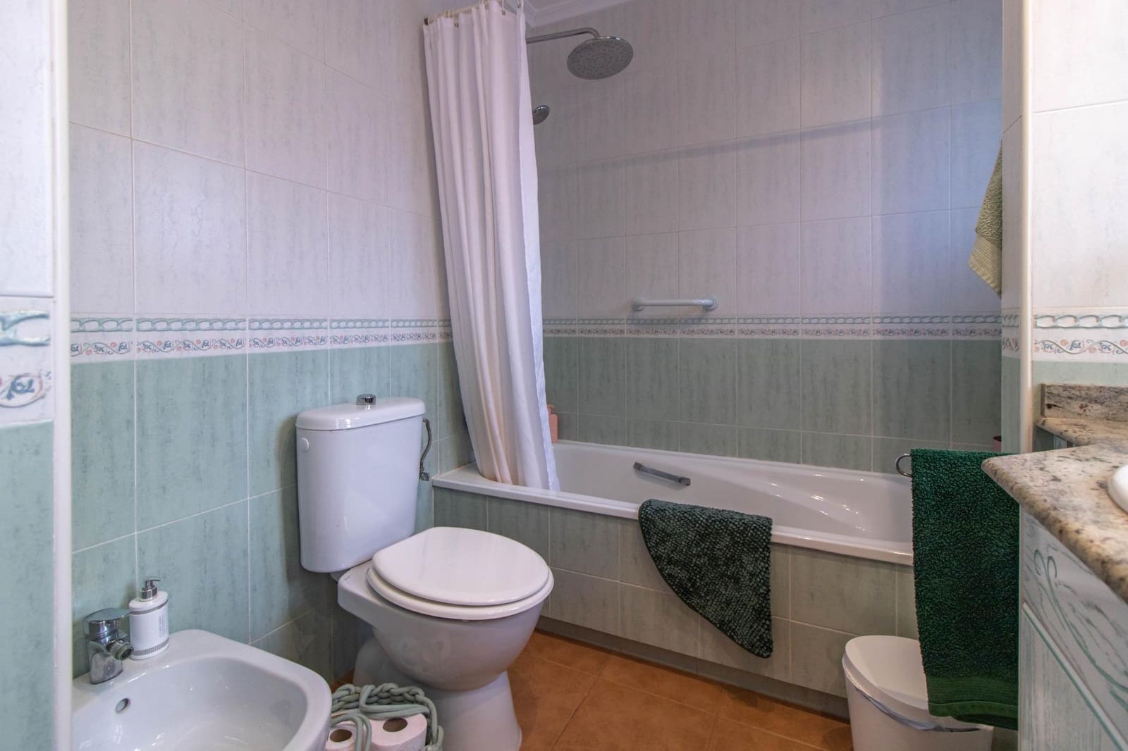 3 sypialnia Dom blizniak na sprzedaż w Torrevieja z basenem - 320 000 € (Ref: 8714728)