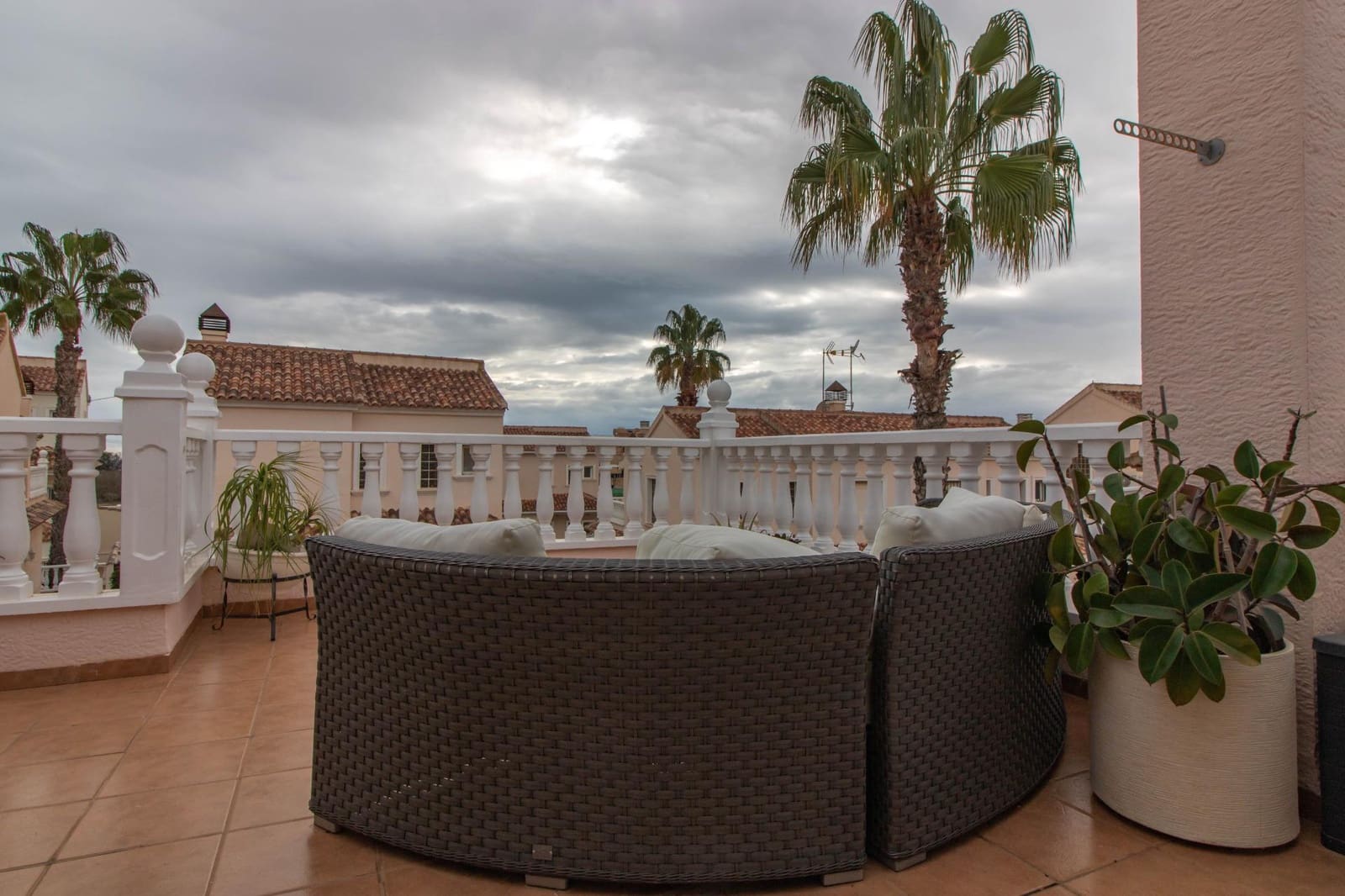 3 sypialnia Dom blizniak na sprzedaż w Torrevieja z basenem - 320 000 € (Ref: 8714728)