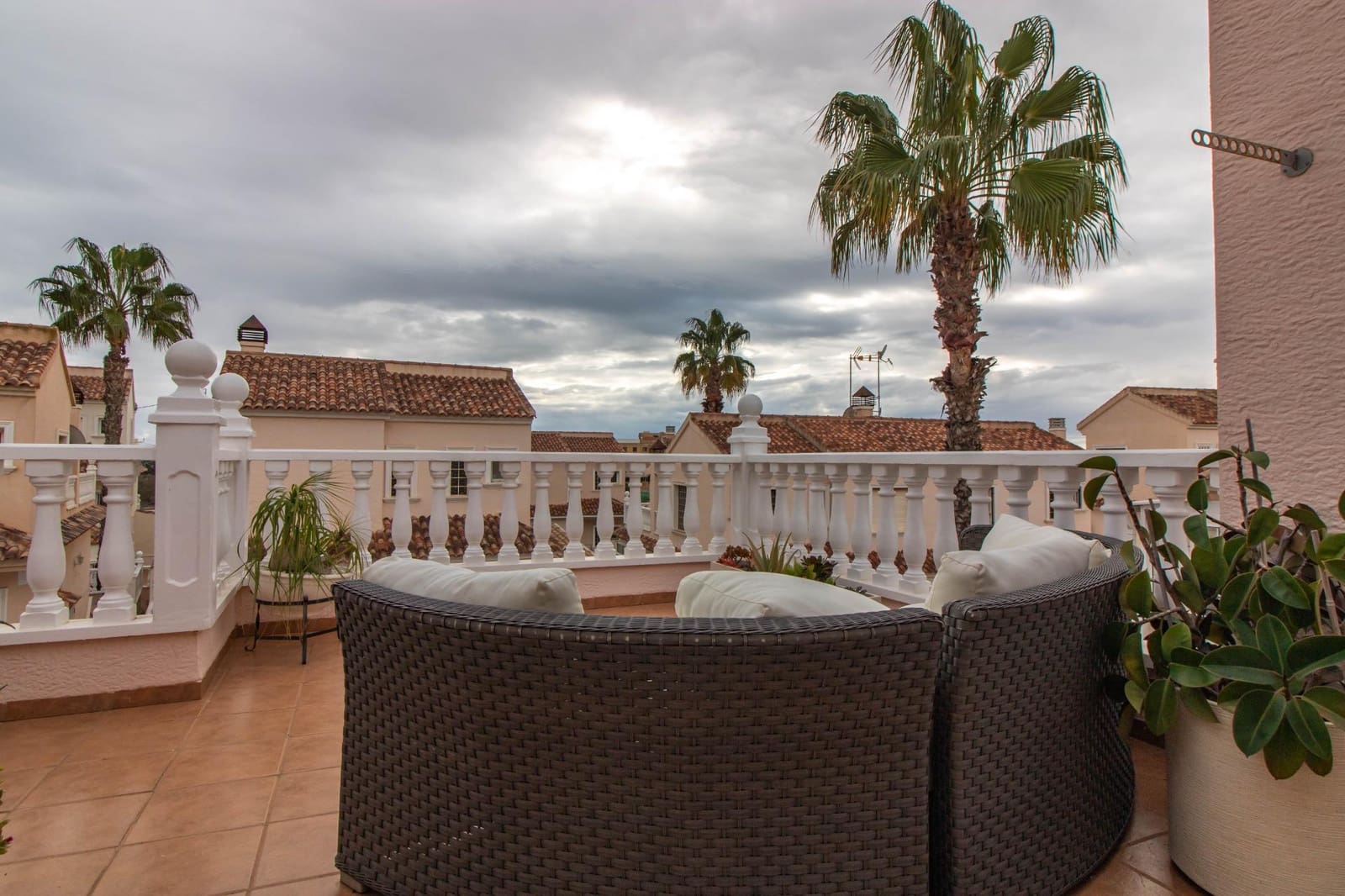 3 sypialnia Dom blizniak na sprzedaż w Torrevieja z basenem - 320 000 € (Ref: 8714728)