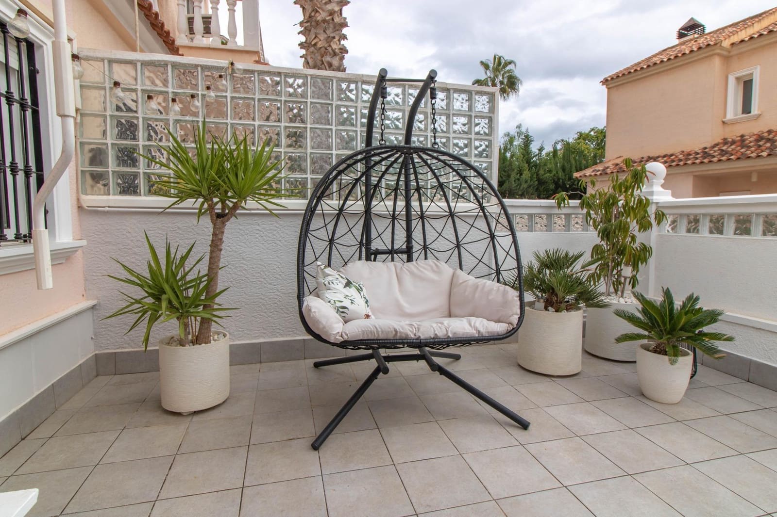 3 sypialnia Dom blizniak na sprzedaż w Torrevieja z basenem - 320 000 € (Ref: 8714728)