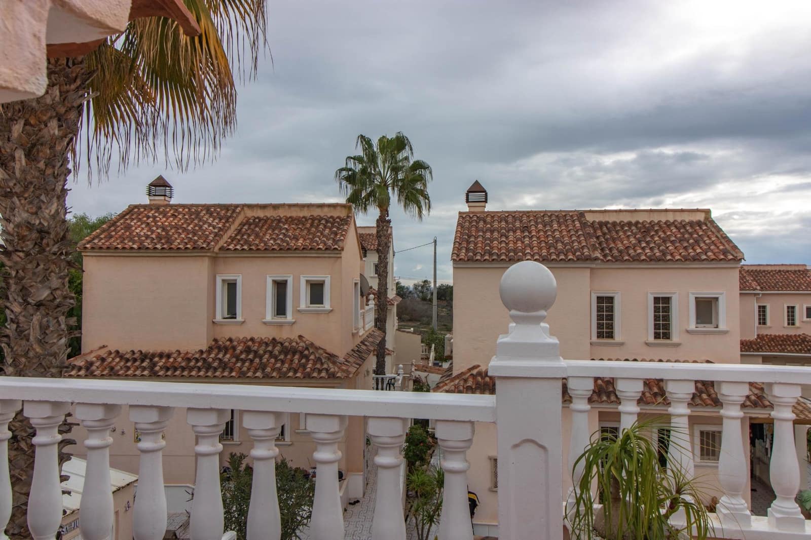 3 sypialnia Dom blizniak na sprzedaż w Torrevieja z basenem - 320 000 € (Ref: 8714728)