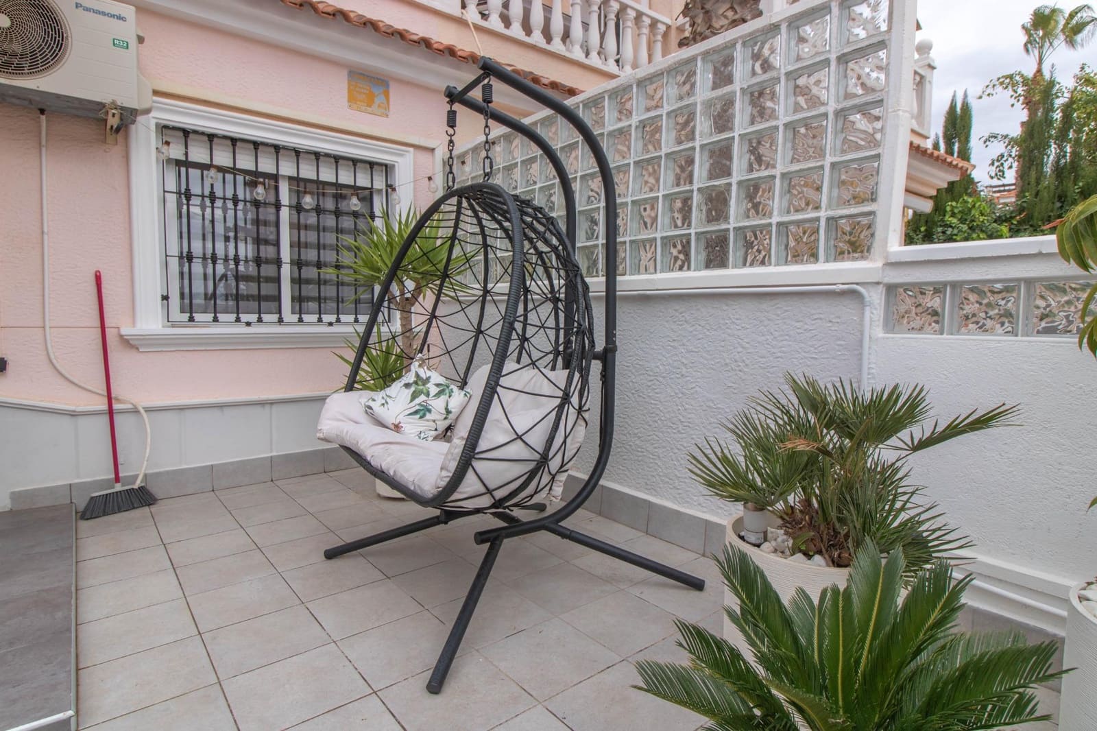 3 sypialnia Dom blizniak na sprzedaż w Torrevieja z basenem - 320 000 € (Ref: 8714728)