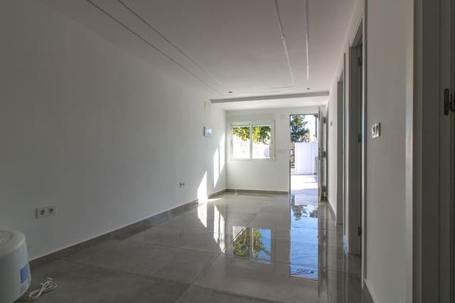 2 makuuhuone Paritalo myytävänä paikassa Torrevieja - 124 990 € (Ref: 8715461)