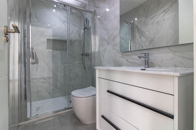 2 makuuhuone Paritalo myytävänä paikassa Torrevieja - 124 990 € (Ref: 8715461)