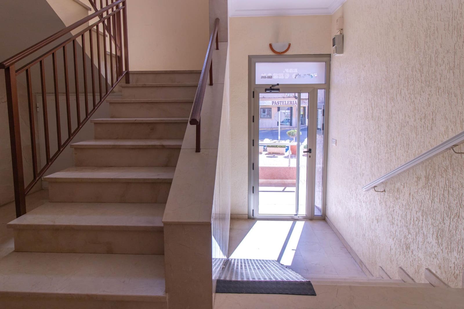 1 camera da letto Attico in vendita in Torrevieja con piscina - 139.990 € (Rif: 8900112)