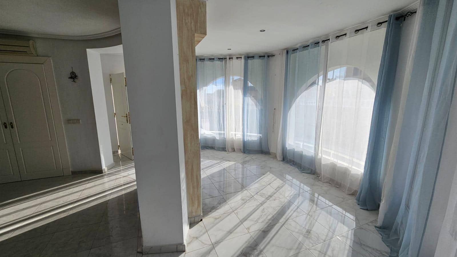 4 soveværelse Villa til salg i Lo Pepin med swimmingpool - € 399.950 (Ref: 8900113)