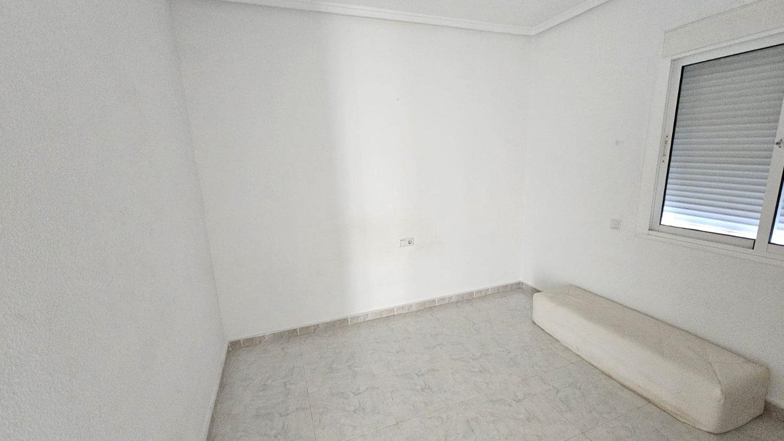 4 soveværelse Villa til salg i Lo Pepin med swimmingpool - € 399.950 (Ref: 8900113)