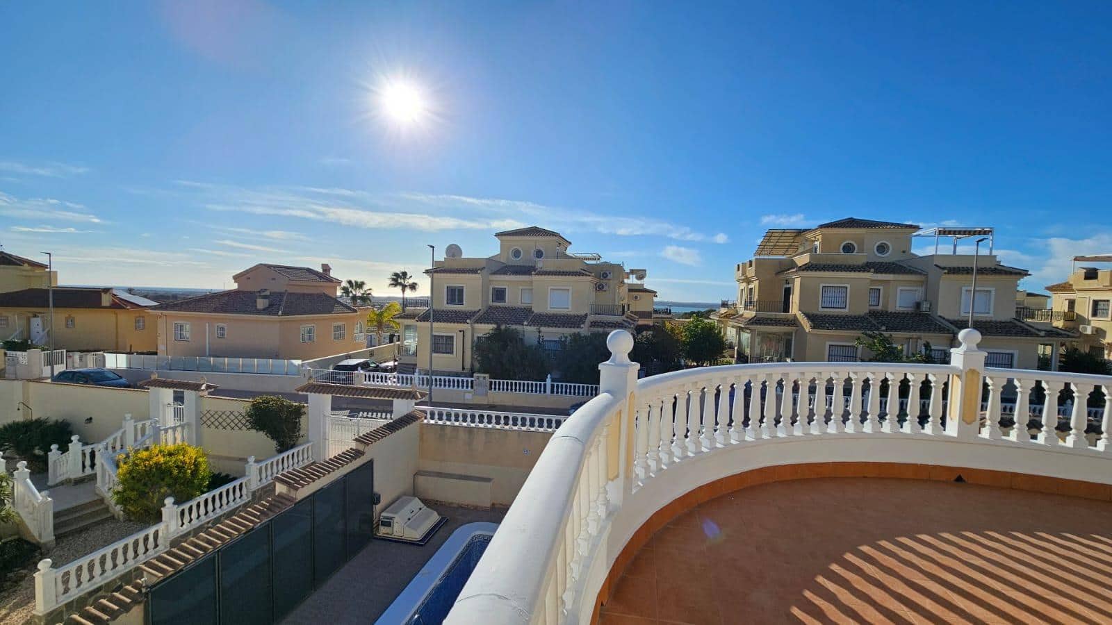 4 soveværelse Villa til salg i Lo Pepin med swimmingpool - € 399.950 (Ref: 8900113)