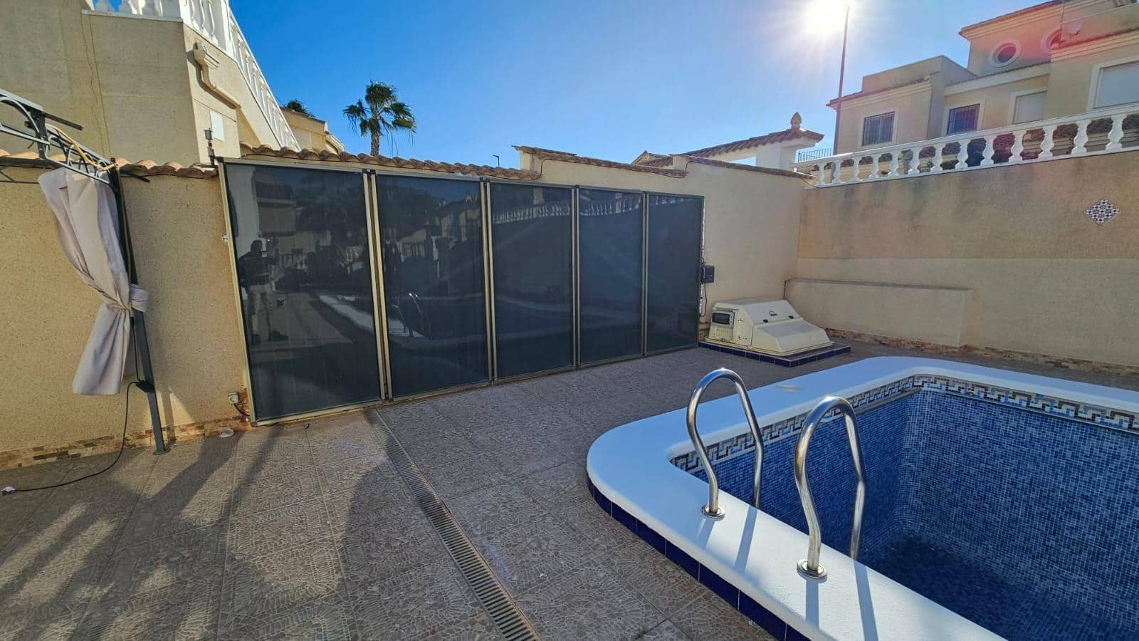 4 soveværelse Villa til salg i Lo Pepin med swimmingpool - € 399.950 (Ref: 8900113)