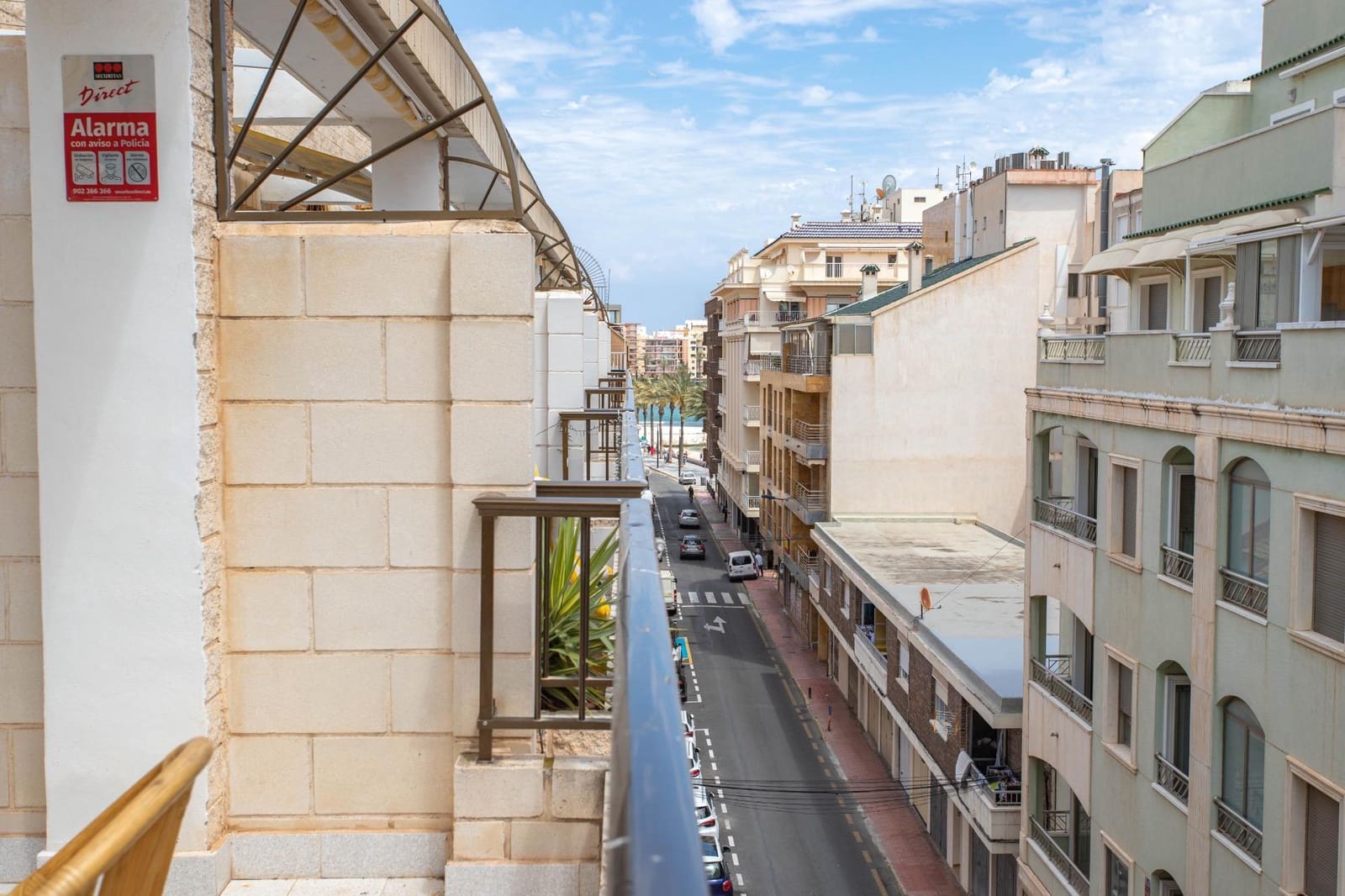 Ático de 2 habitaciones en Torrevieja en venta - 159.990 € (Ref: 8982576)