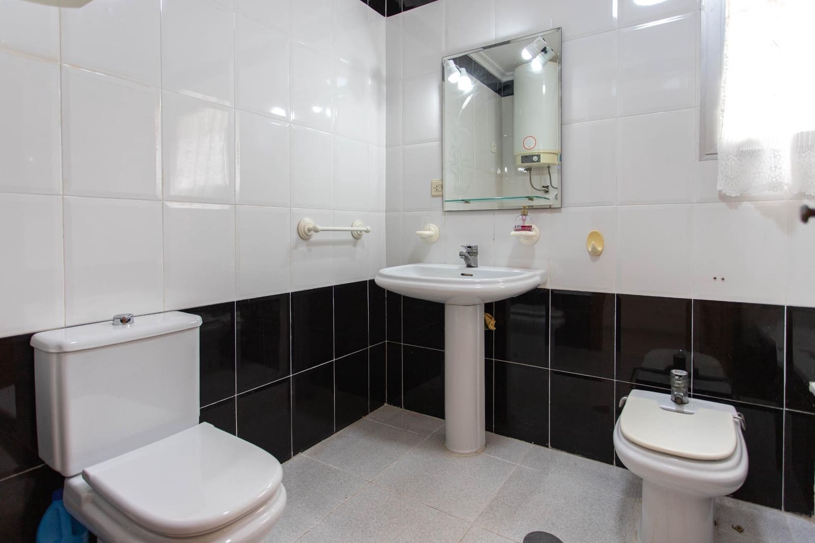 Ático de 2 habitaciones en Torrevieja en venta - 159.990 € (Ref: 8982576)