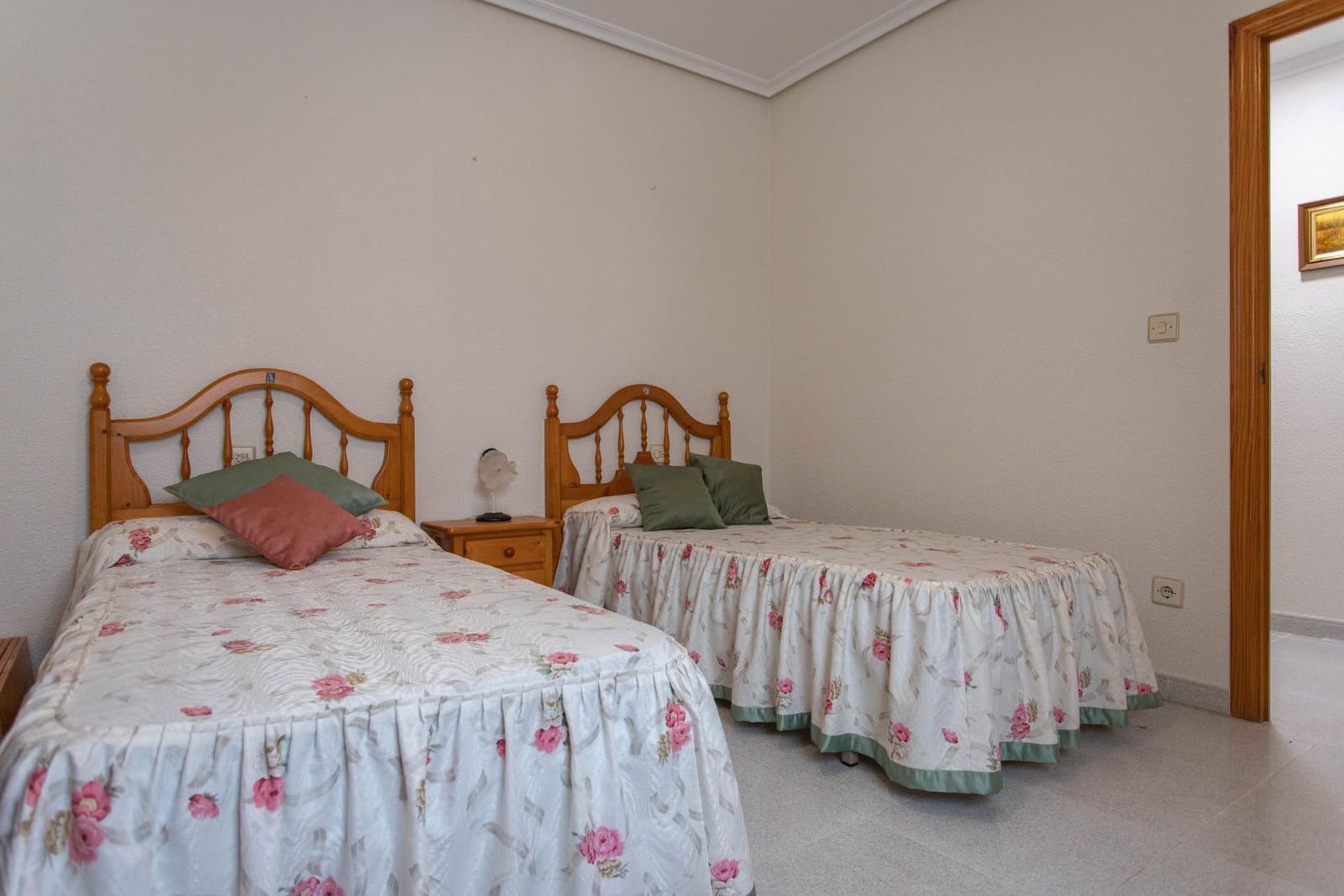 Ático de 2 habitaciones en Torrevieja en venta - 159.990 € (Ref: 8982576)