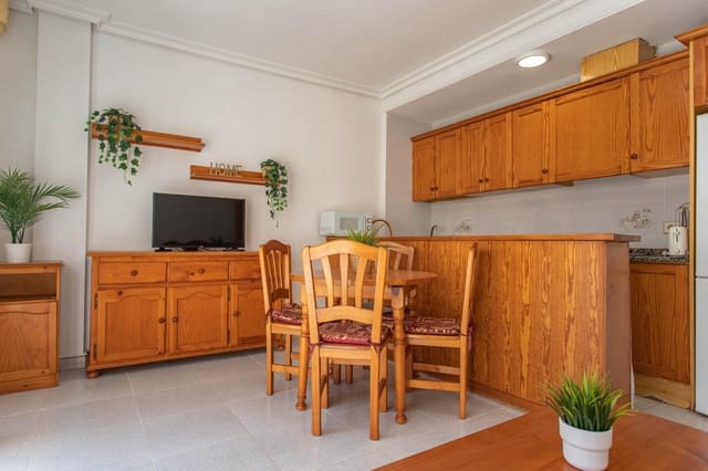 2 makuuhuone Kattohuoneisto myytävänä paikassa Playa del Cura, Torrevieja - 159 990 € (Ref: 8982576)