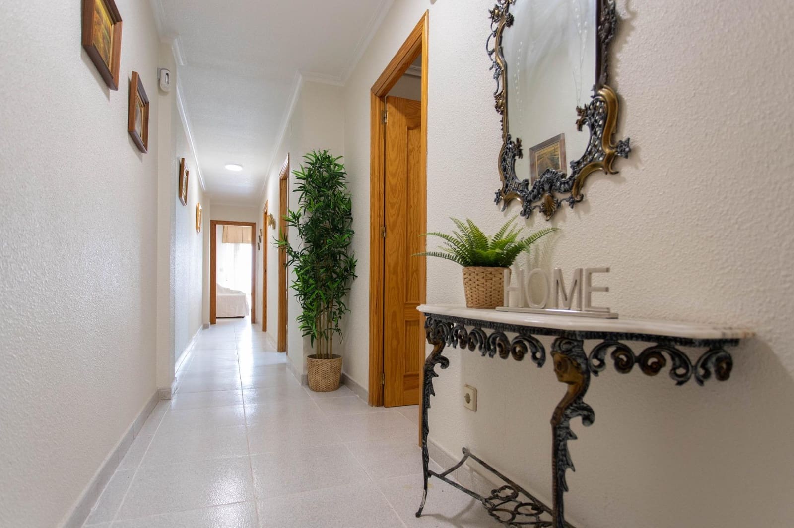 Ático de 2 habitaciones en Torrevieja en venta - 159.990 € (Ref: 8982576)