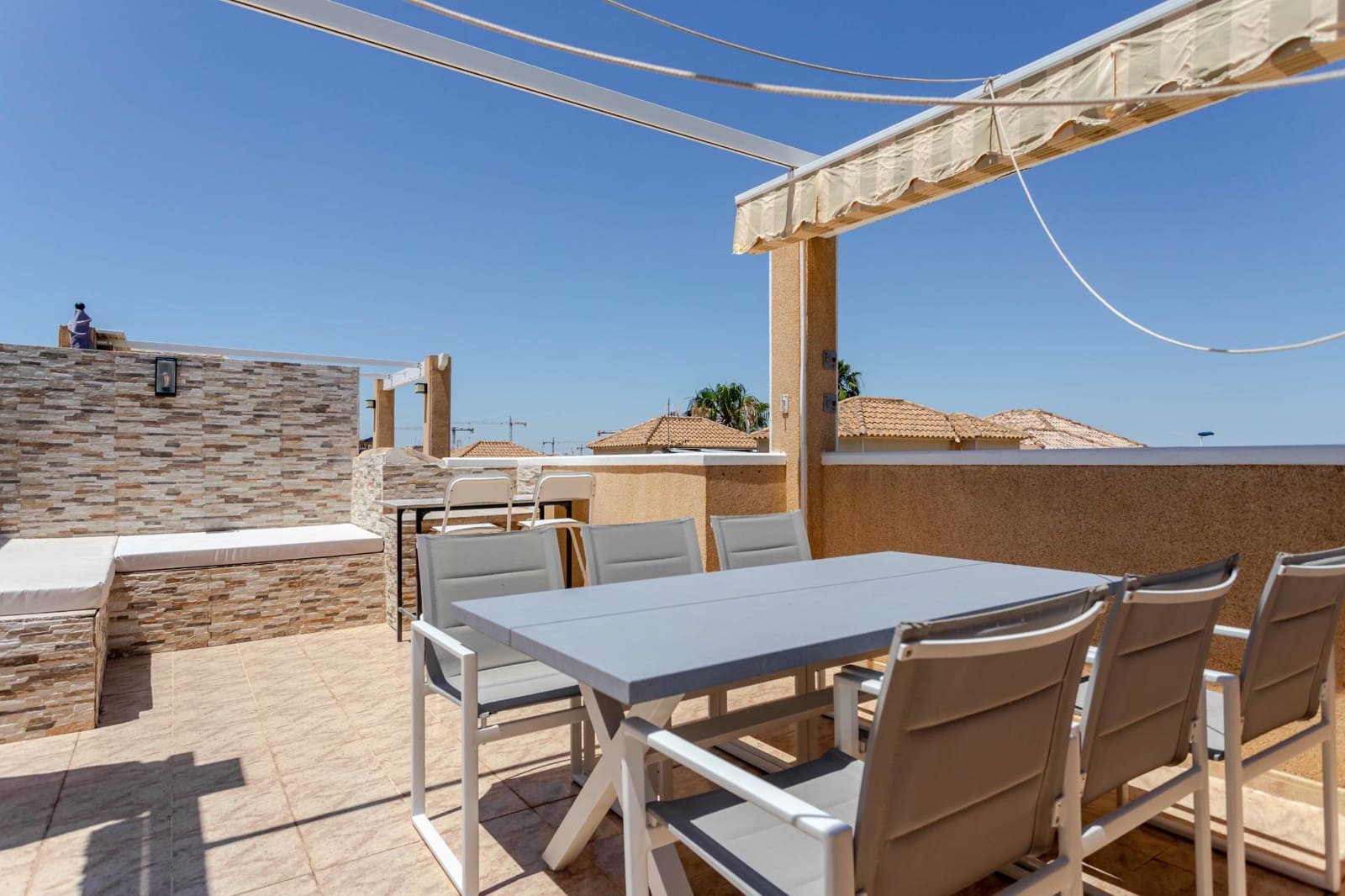 2 sypialnia Dom blizniak na sprzedaż w Los Balcones z basenem - 200 000 € (Ref: 9020746)