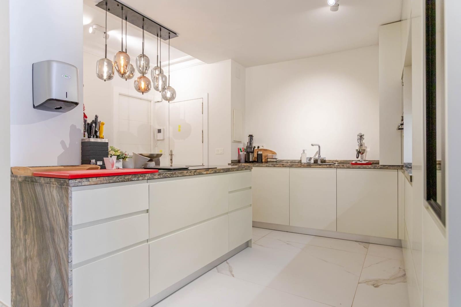 3 bedroom Flat for sale in Torrevieja - € 340,000 (Ref: 9023786)