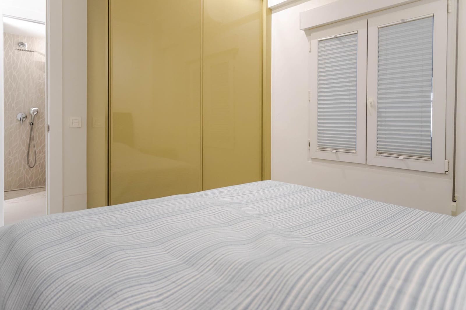 3 bedroom Flat for sale in Torrevieja - € 340,000 (Ref: 9023786)