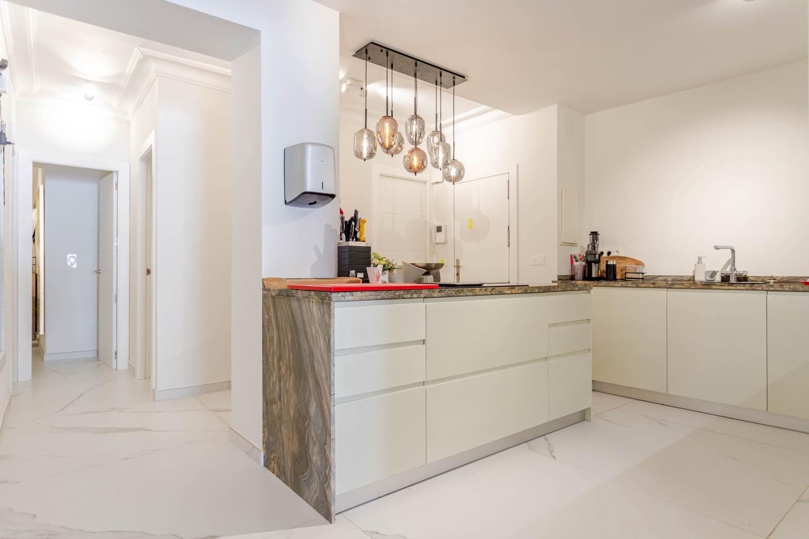 3 bedroom Flat for sale in Torrevieja - € 340,000 (Ref: 9023786)