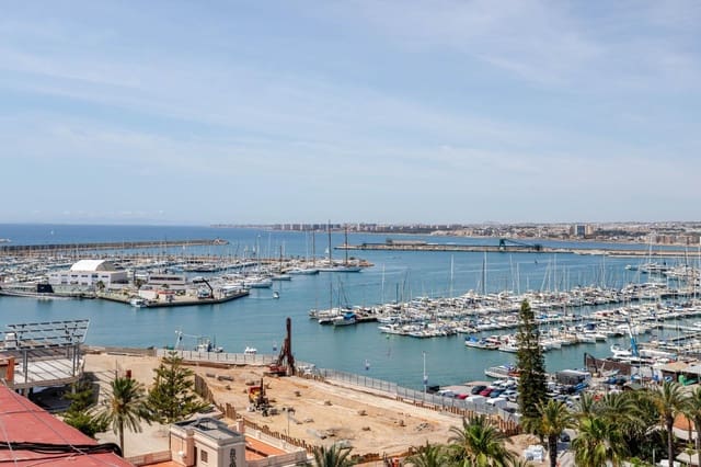 3 quarto Apartamento para venda em Torrevieja - 340 000 € (Ref: 9023786)