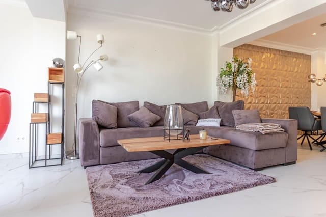 3 quarto Apartamento para venda em Torrevieja - 340 000 € (Ref: 9023786)