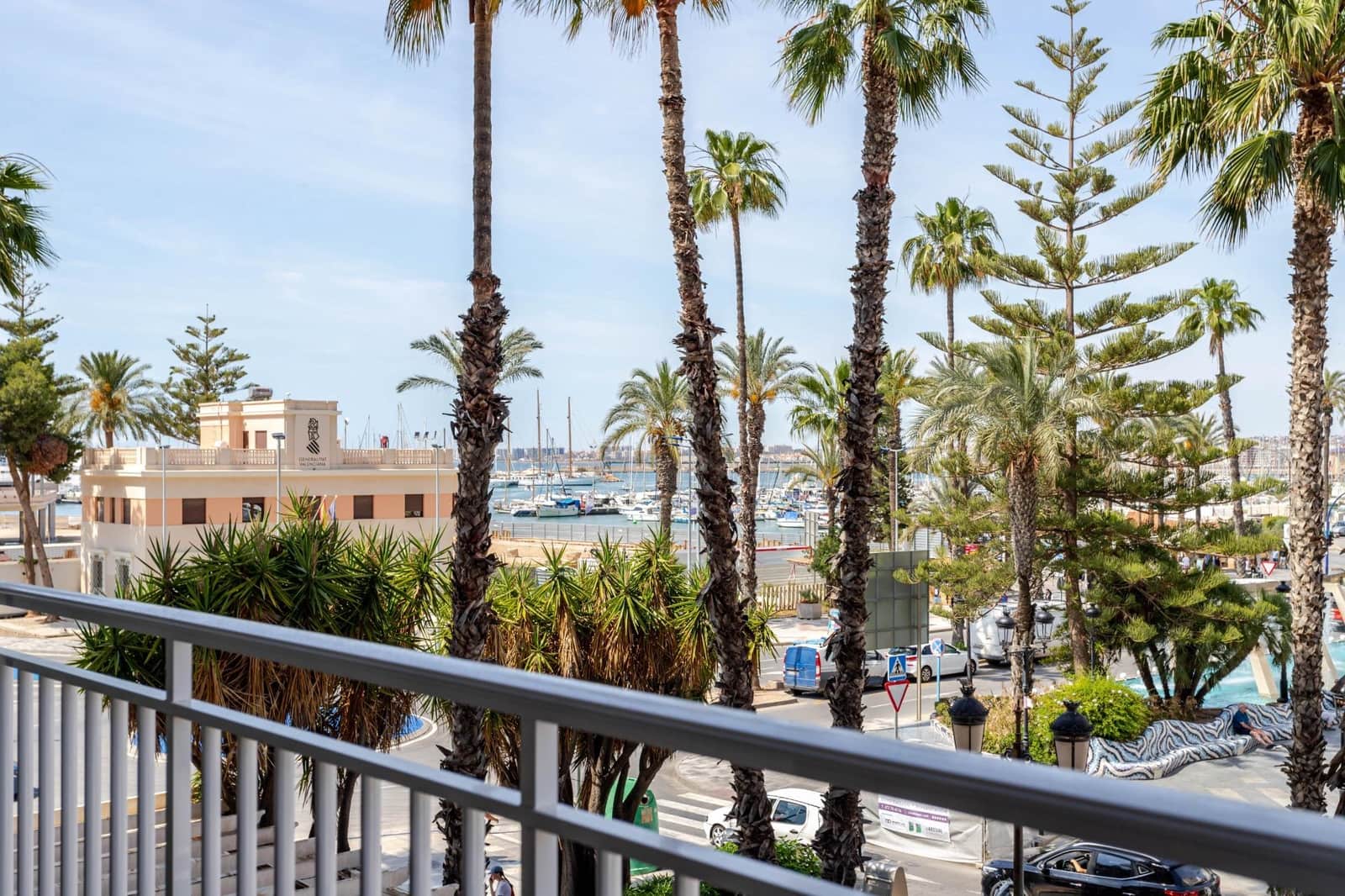 3 bedroom Flat for sale in Torrevieja - € 340,000 (Ref: 9023786)