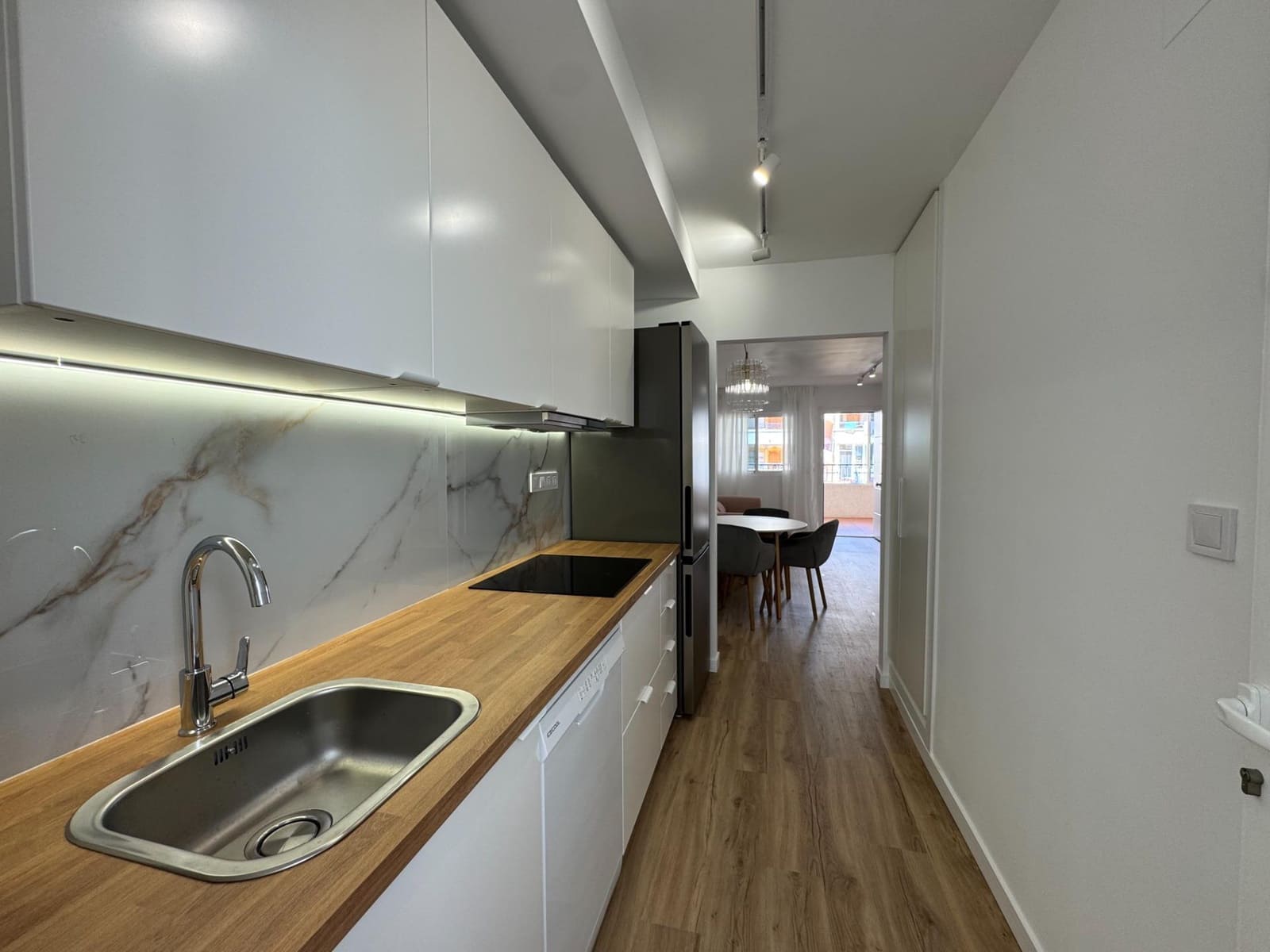 2 makuuhuone Asunto myytävänä paikassa Orihuela Costa mukana uima-altaan - 189 000 € (Ref: 9206695)