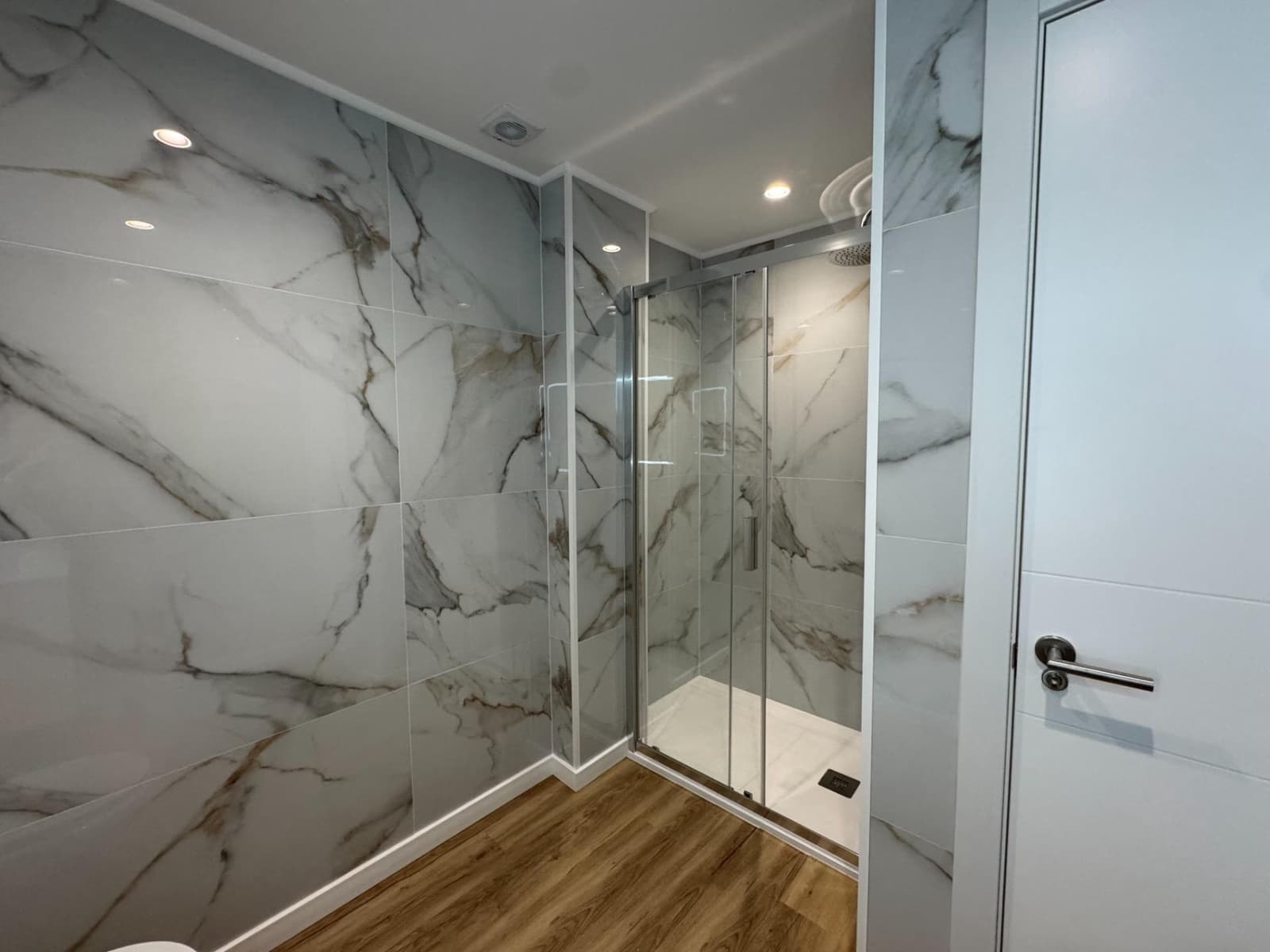 2 makuuhuone Asunto myytävänä paikassa Orihuela Costa mukana uima-altaan - 189 000 € (Ref: 9206695)