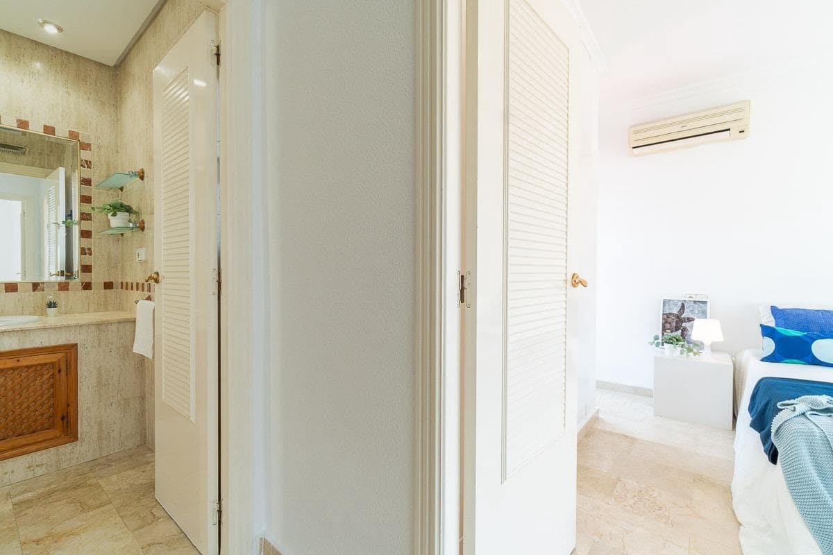 3 sypialnia Willa na sprzedaż w Orihuela Costa z basenem - 379 000 € (Ref: 9206696)