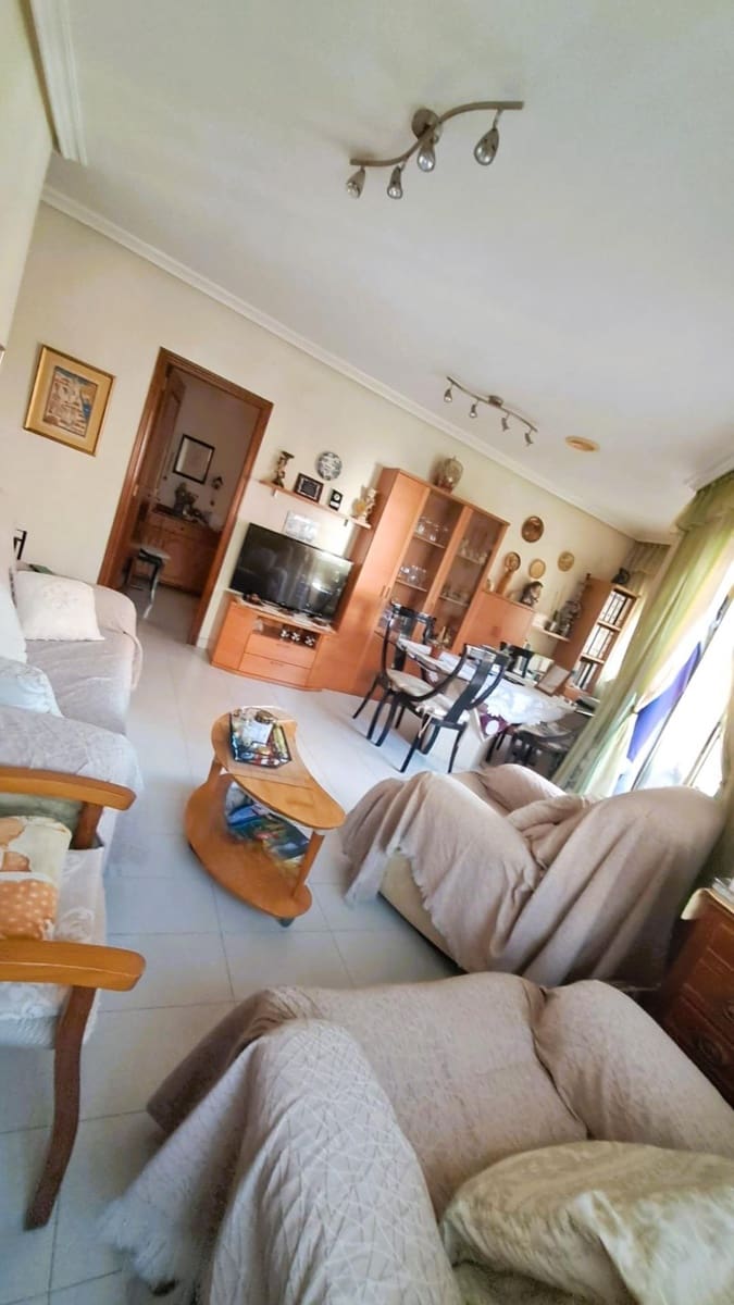 3 quarto Apartamento para venda em Torrevieja - 167 000 € (Ref: 9322629)