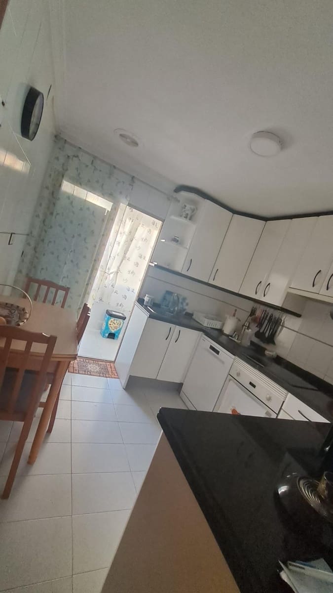 3 quarto Apartamento para venda em Torrevieja - 167 000 € (Ref: 9322629)