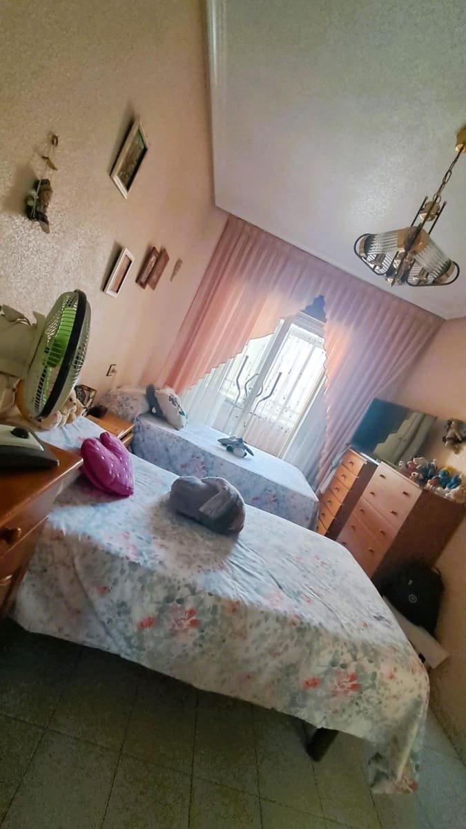 3 quarto Apartamento para venda em Torrevieja - 167 000 € (Ref: 9322629)