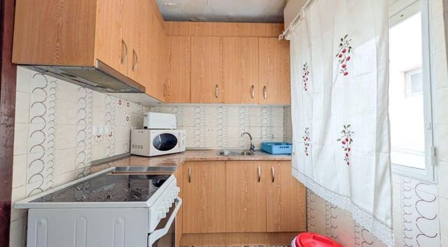 3 slaapkamer Flat te koop in Centro - Muelle Pesquero, Torrevieja - € 133.900 (Ref: 9335263)