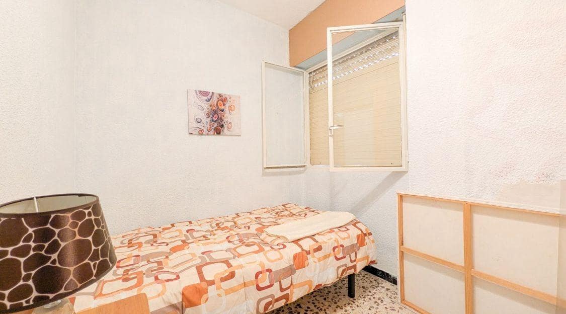 3 slaapkamer Flat te koop in Torrevieja - € 133.900 (Ref: 9335263)