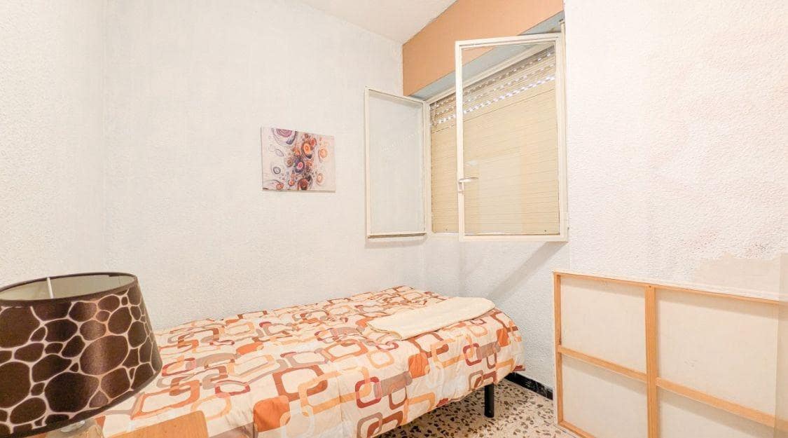 3 slaapkamer Flat te koop in Torrevieja - € 133.900 (Ref: 9335263)