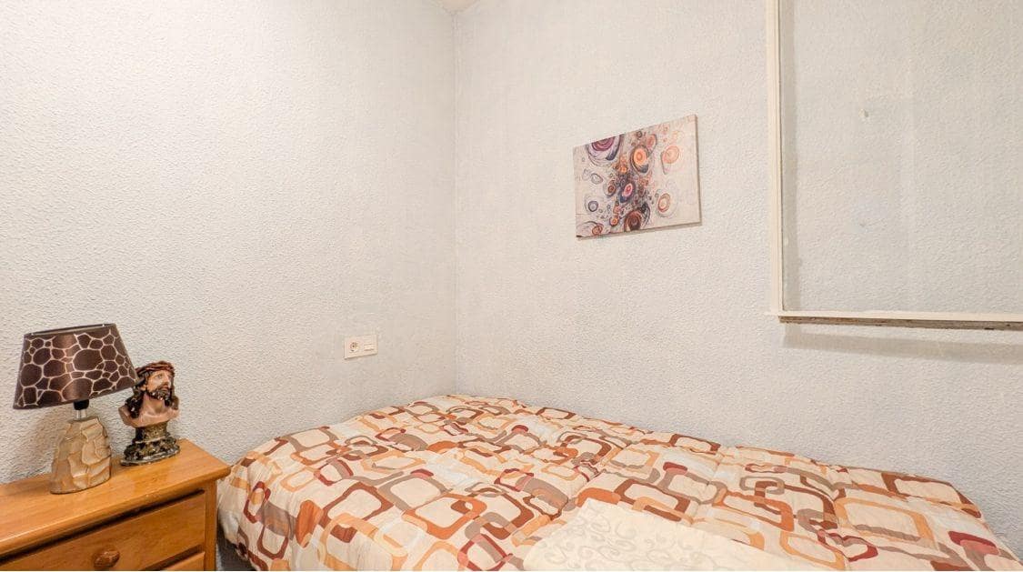 3 slaapkamer Flat te koop in Torrevieja - € 133.900 (Ref: 9335263)