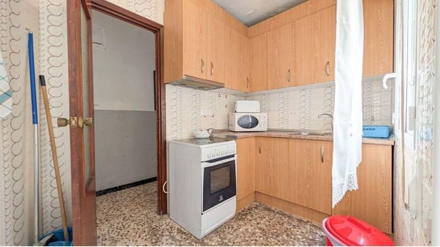 3 slaapkamer Flat te koop in Centro - Muelle Pesquero, Torrevieja - € 133.900 (Ref: 9335263)