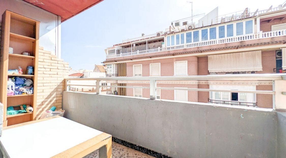 3 slaapkamer Flat te koop in Torrevieja - € 133.900 (Ref: 9335263)
