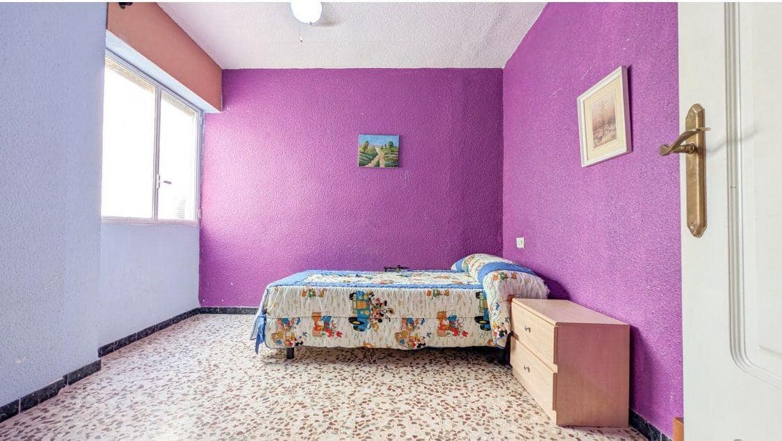 3 slaapkamer Flat te koop in Torrevieja - € 133.900 (Ref: 9335263)